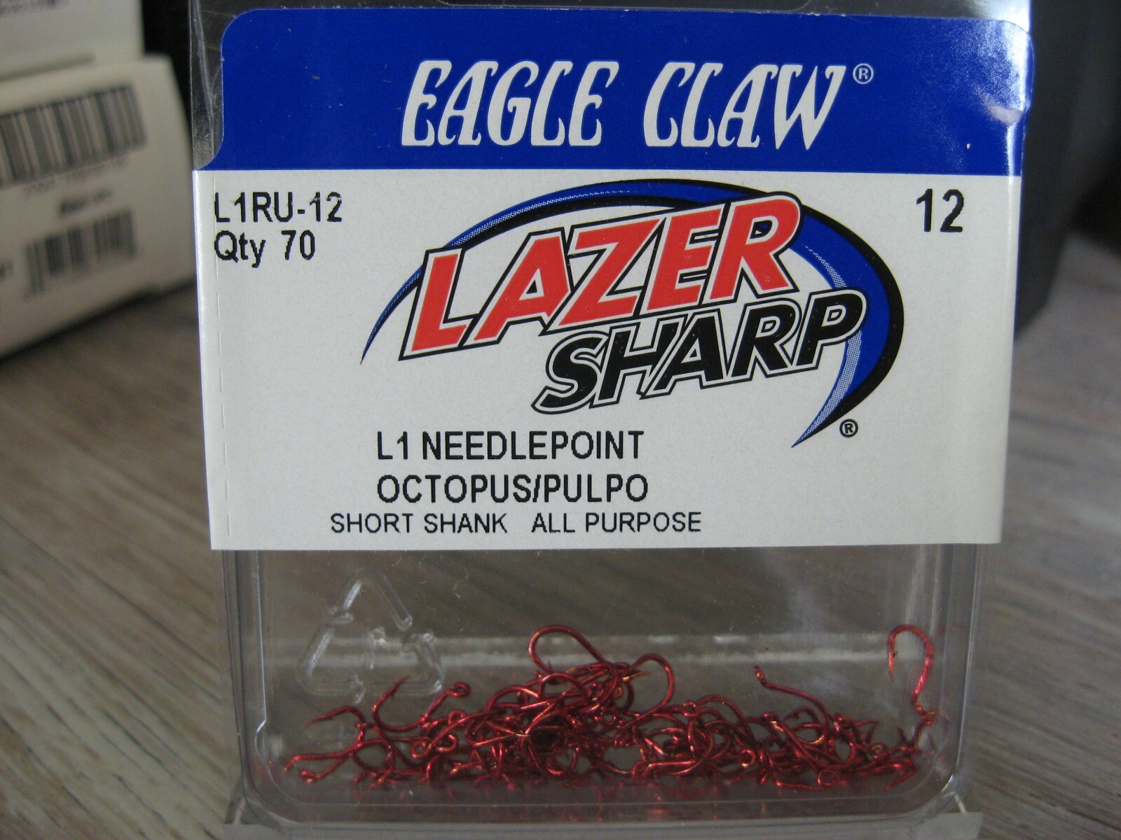 70 Eagle Claw L1RU-12 Octopus Size 12 Fish Hooks Red Short Shank Up Eye