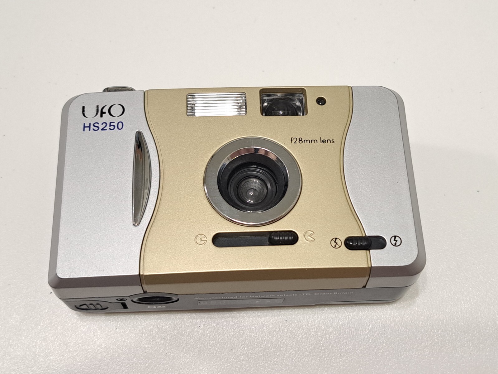 Camera UFO HS 250 flash red eye reduction