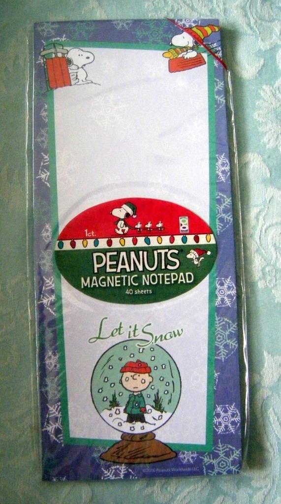 PEANUTS Let it Snow Holiday Shopping List Note Pad New - Charlie Brown (M/748)