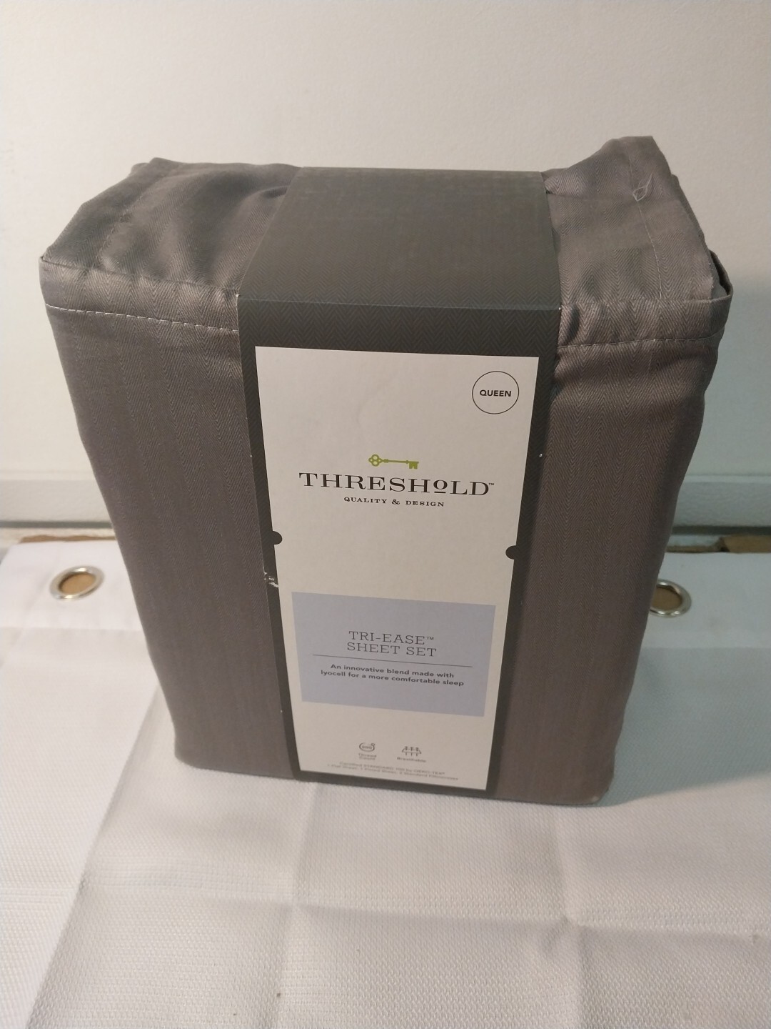 Threshold Queen Size 500 TC Tri-Ease 4PC Sheet Set Grey