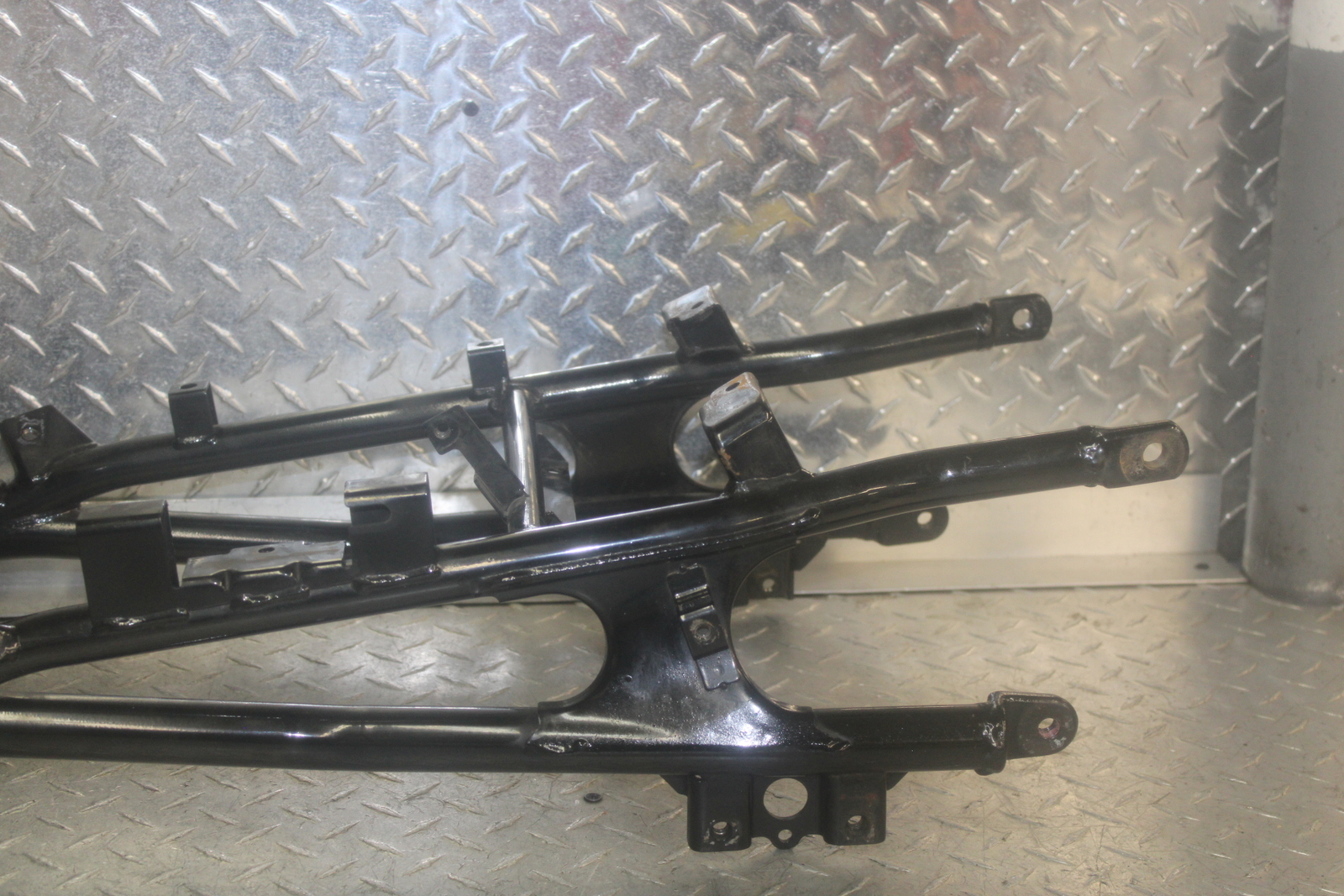 2003 KAWASAKI ZZR1200 REAR SUBFRAME BACK SUB FRAME 32160-1776-10