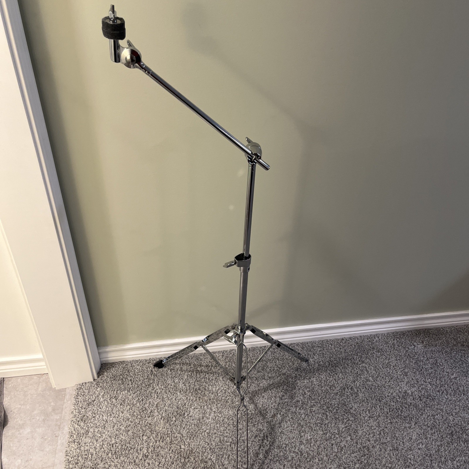 Mapex 250 Series Boom Stand Chrome Missing One Rubber Foot Protector
