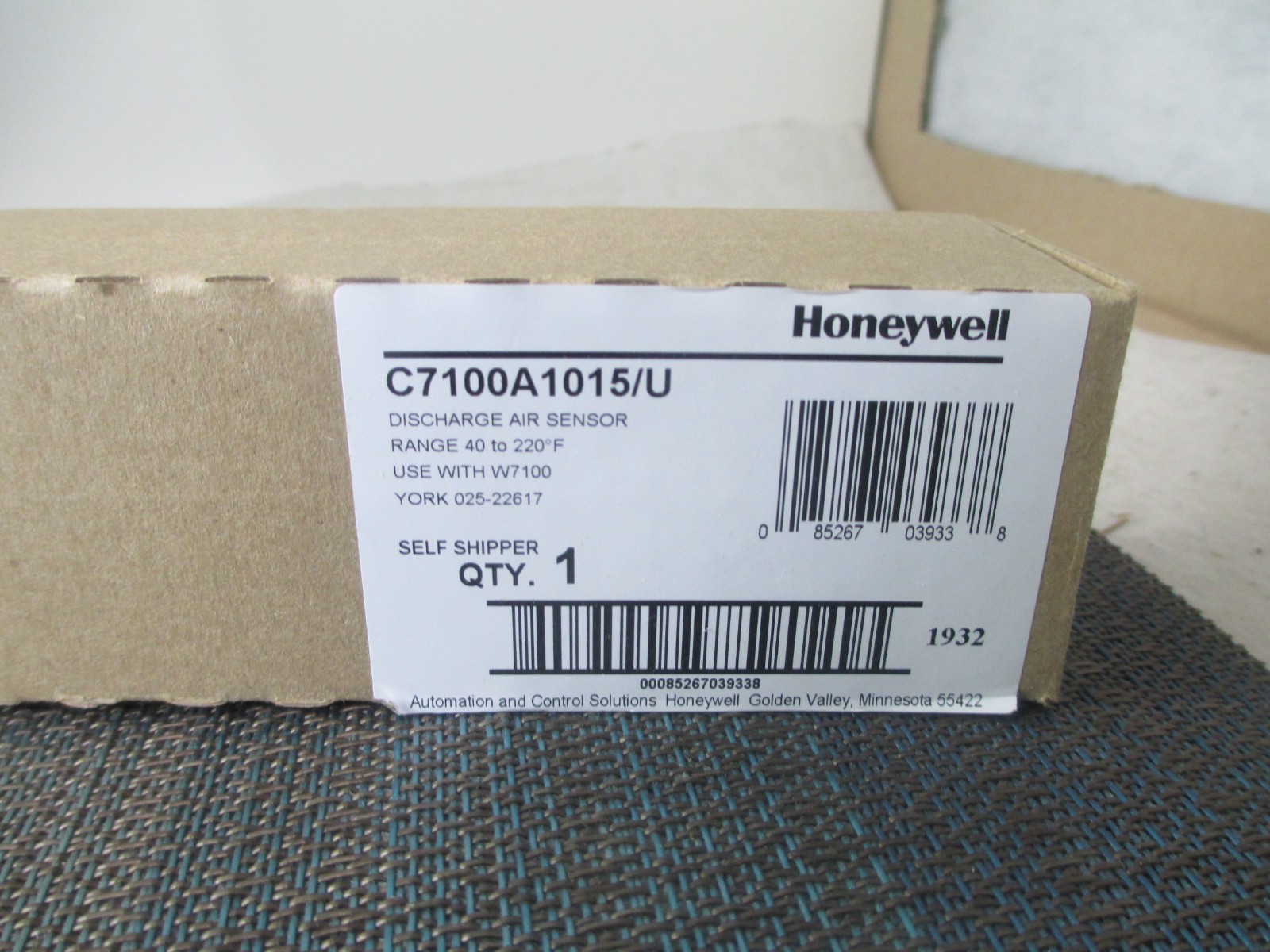 Honeywell C7100A1015 Discharge Air Sensor NEW!