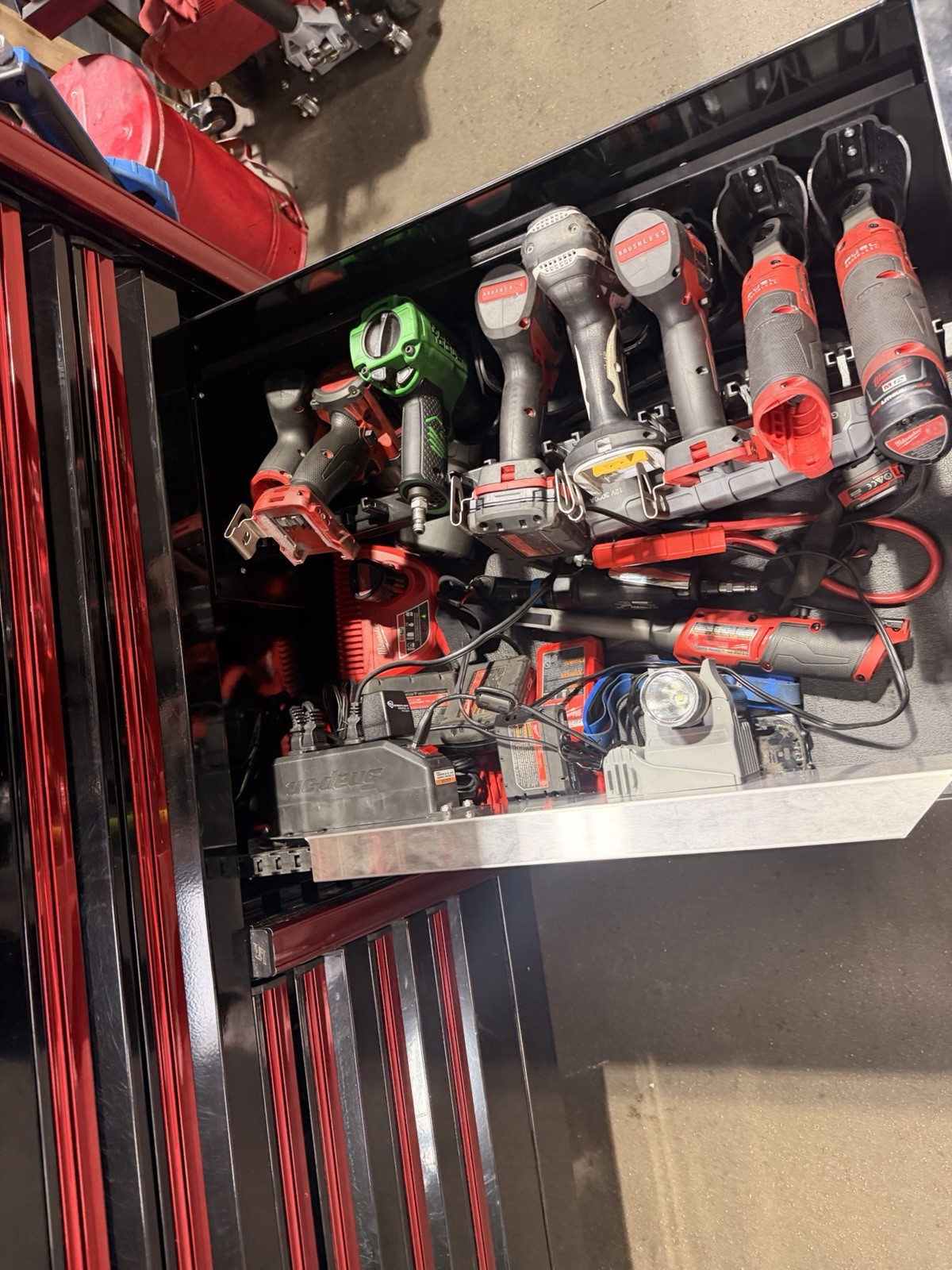 snap on tool box, tools are not included