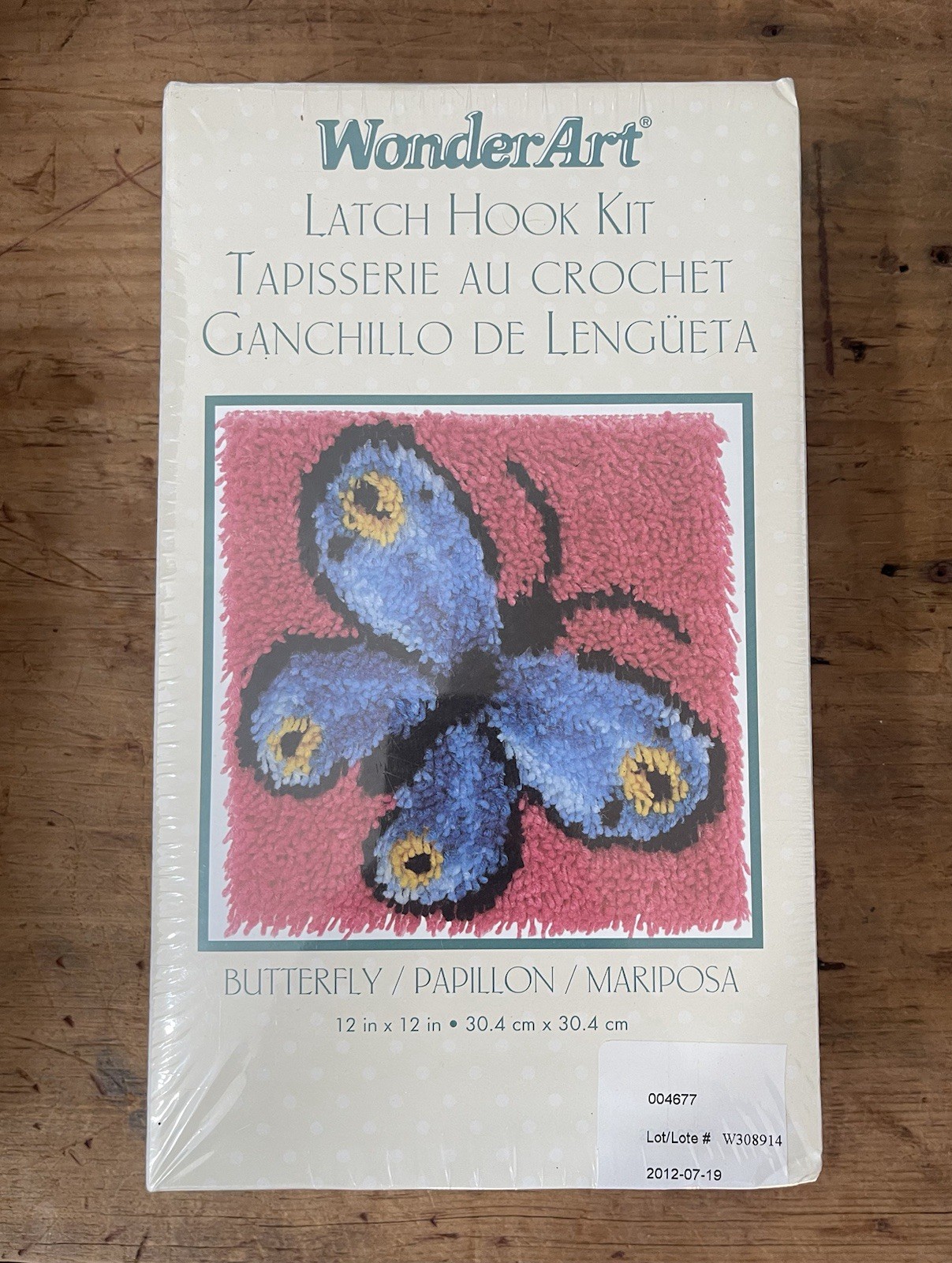 Wonder Art Caron Blue Butterfly Latch Hook Kit #4677 Sealed in Box 12X12 Crafts