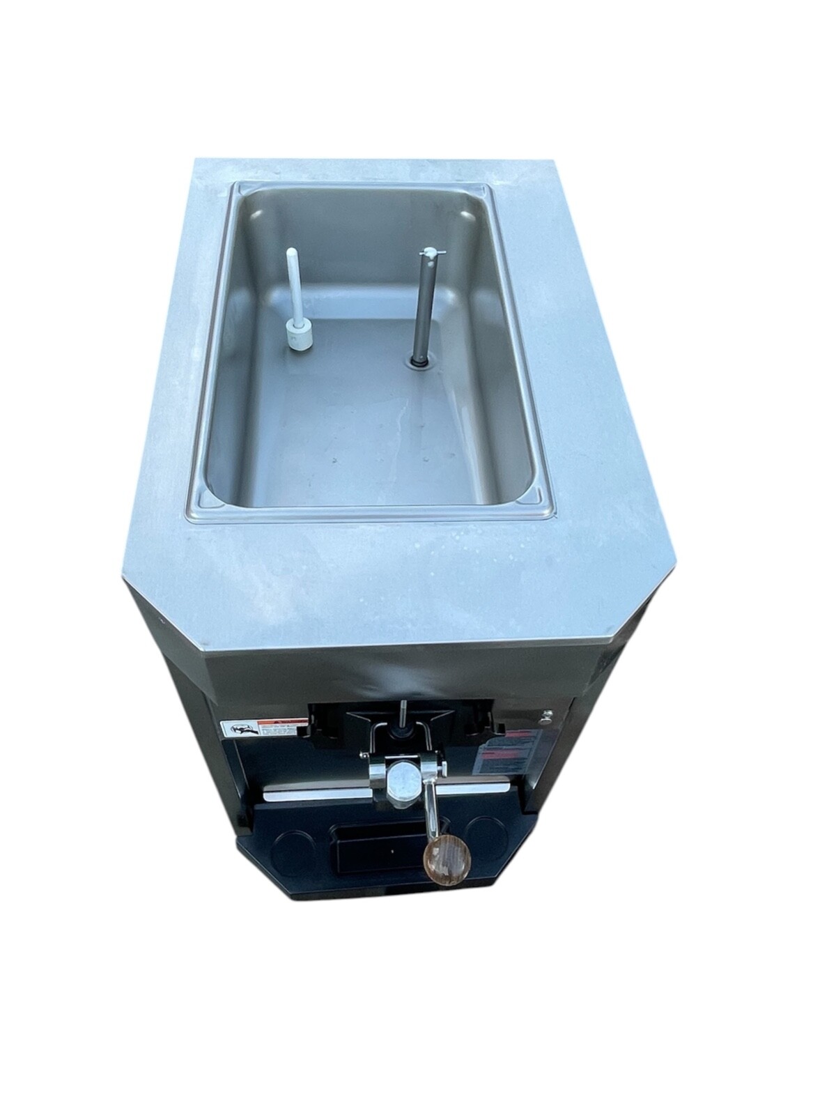 ELECTRO FREEZE CS700 Gravity-Fed Shake Freezer Countertop