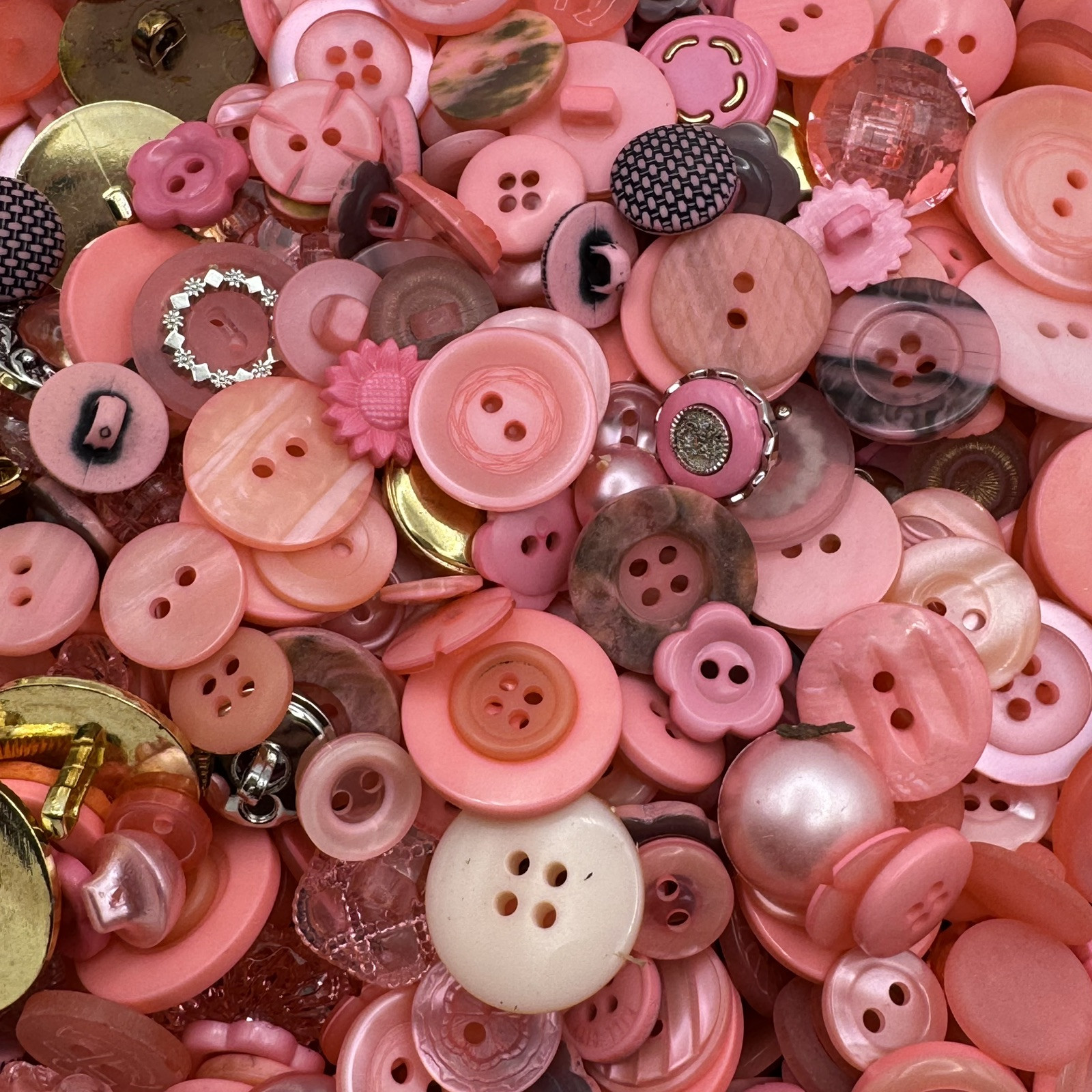 Incredible Mixed Lot Dyed PINK Premium Buttons All Sizes For Embellishments
