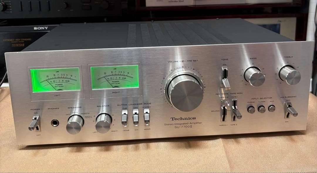 Technics SU-7700II Serviced Integrated Amplifier Emerald Green VU Meters Japan