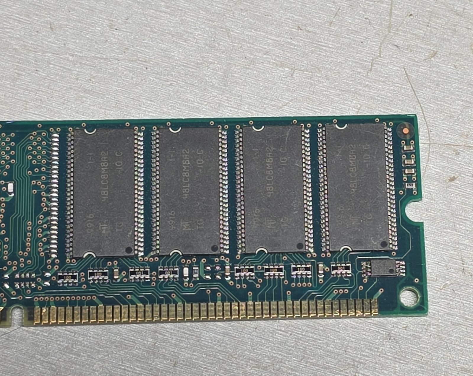 Micron MT16LSDT1664AG-662C4 128MB PC66 SDRAM DIMM Desktop Memory Module