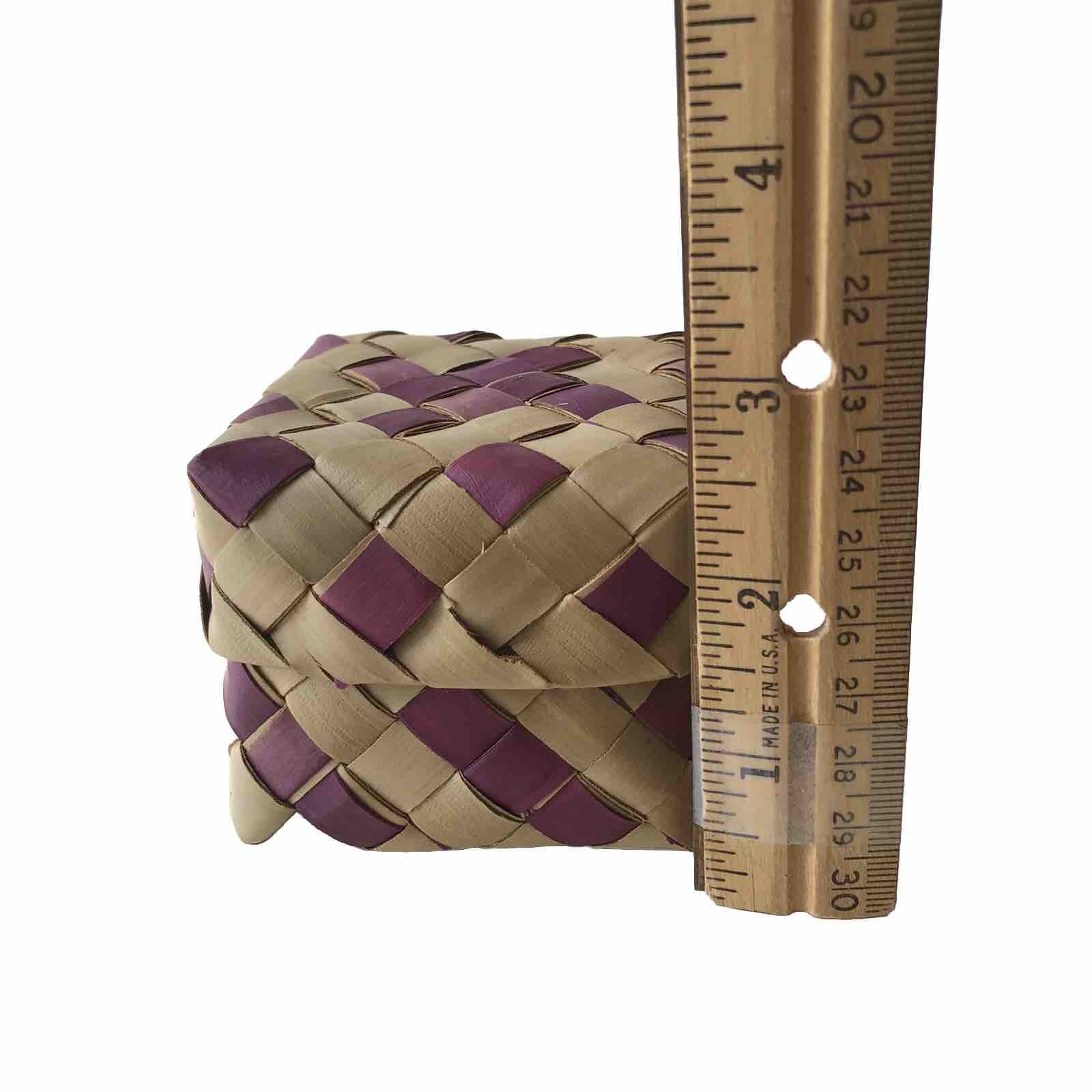 Vntg Palm Leaf Box 2,5” x 3”
