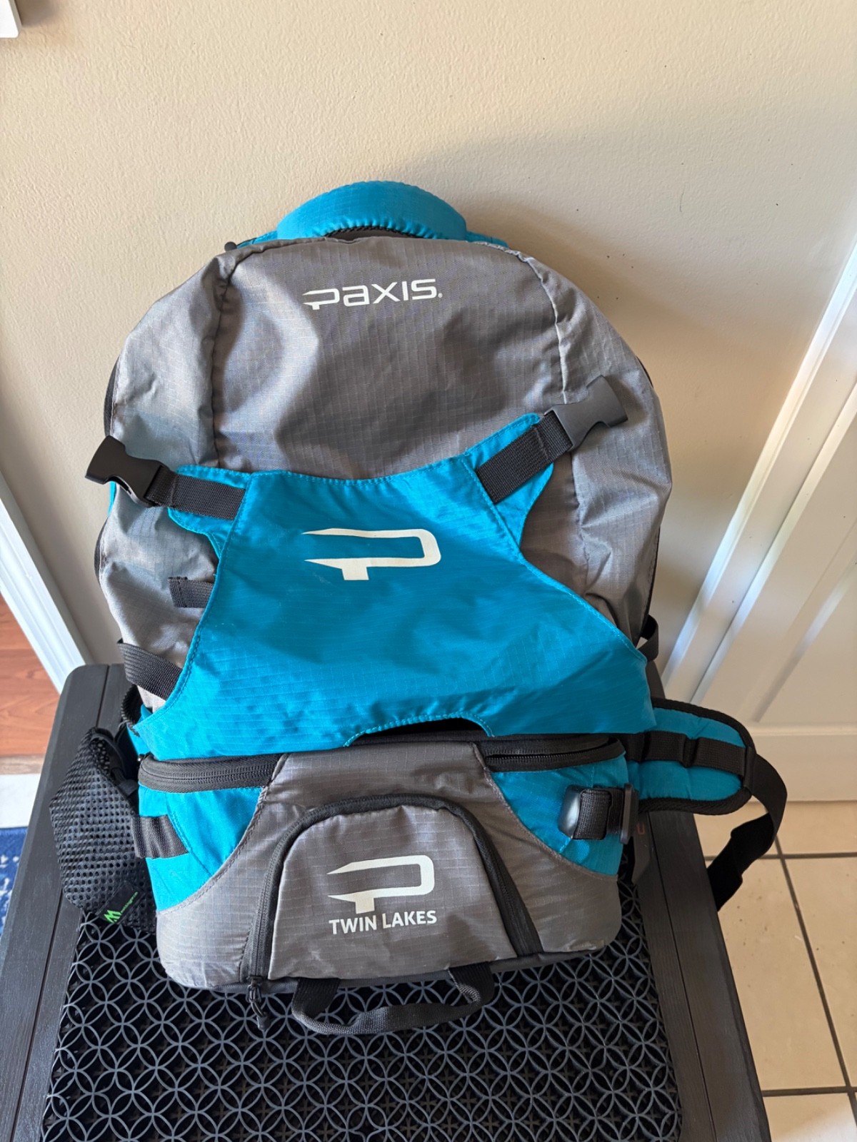 Paxis Swing Arm Hiking Fishing Backpack
