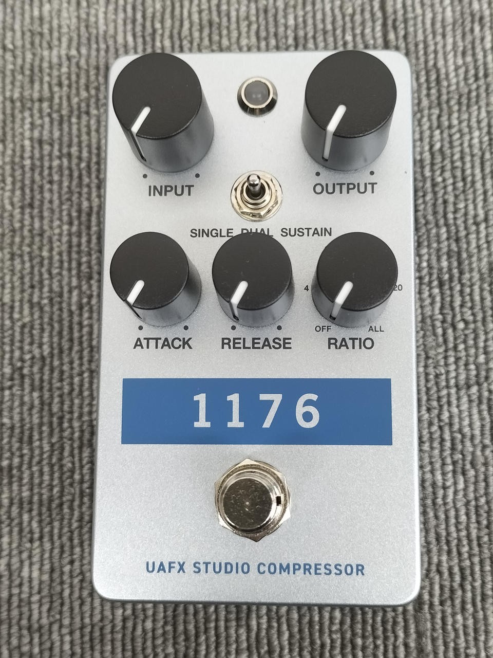 Universal Audio UAFX 1176 Effector, with box, audio hardware