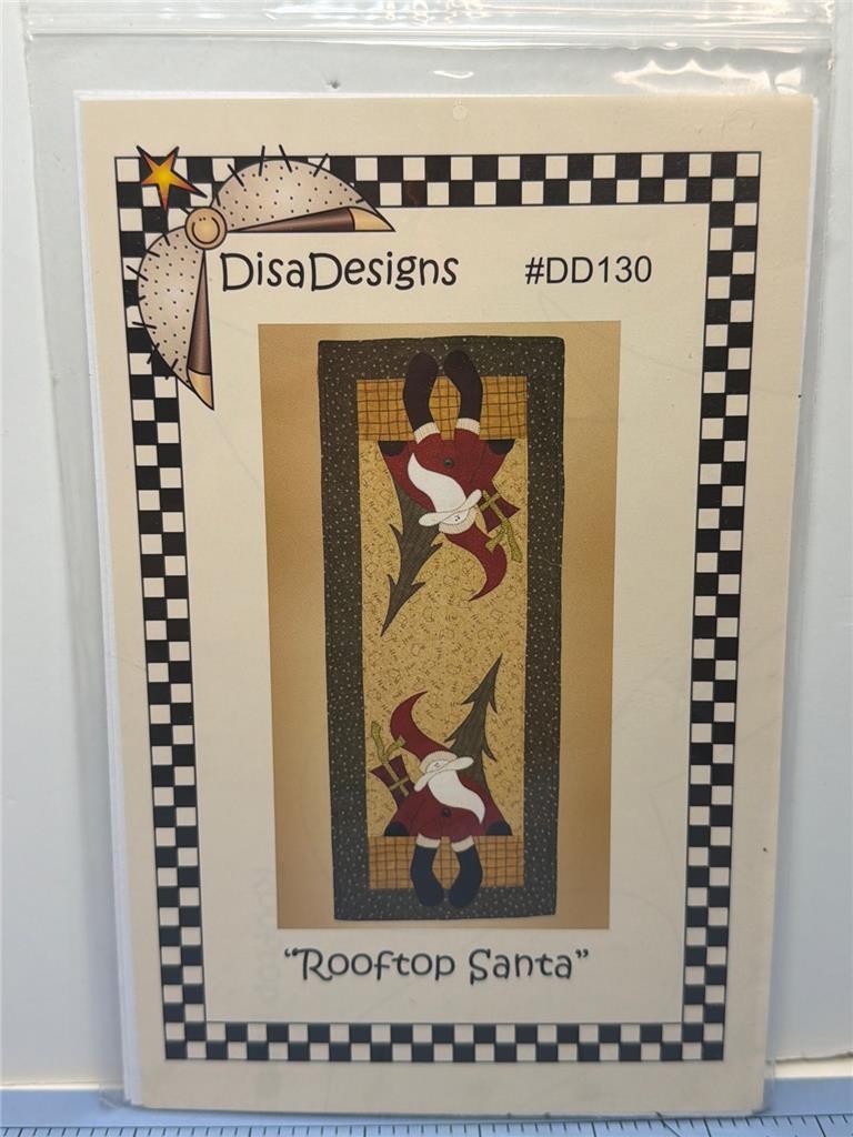DISA DESIGNS Quilt Pattern #DD130 - ROOFTOP SANTA - 15" x 48"