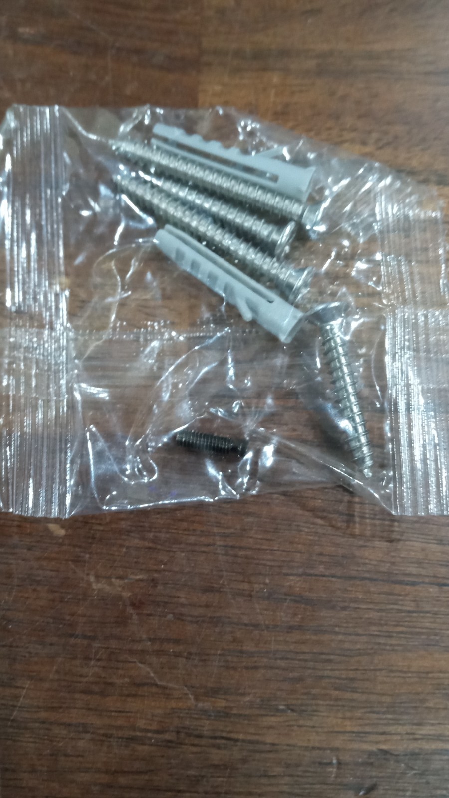 SimpliSafe Wedge Kit With Mounting Screws With Allen Locking Torx Screw
