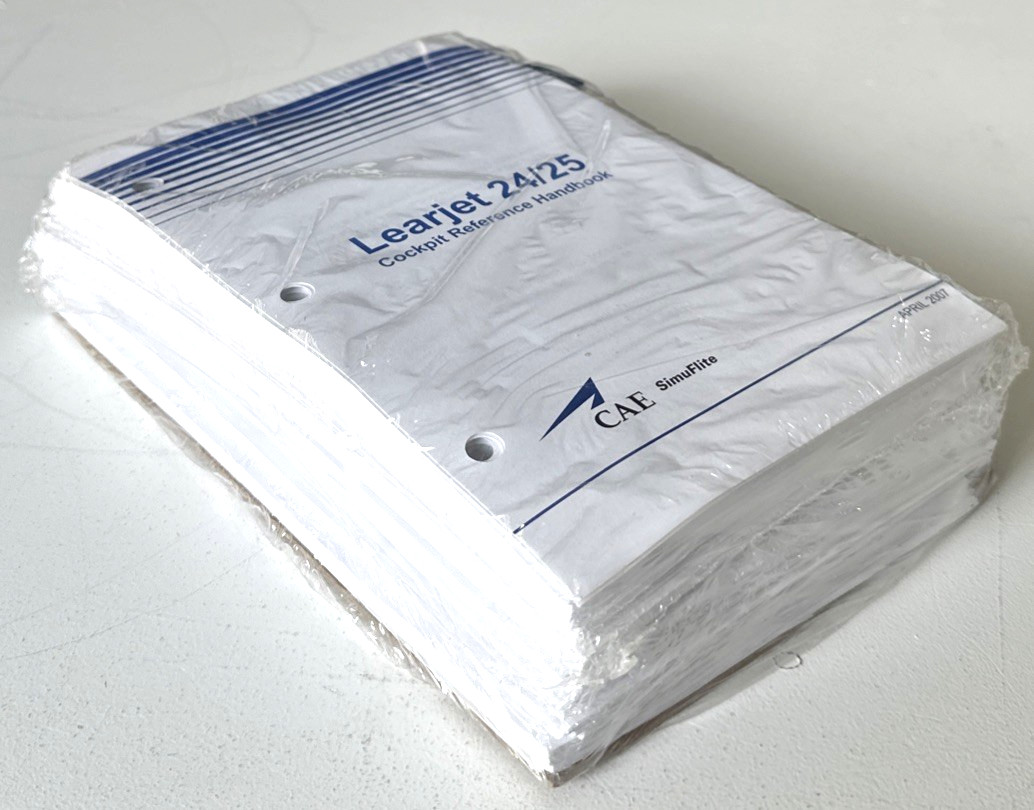 CAE SimuFlite Learjet 24/25 Cockpit Reference Handbook *NEW-SEALED*