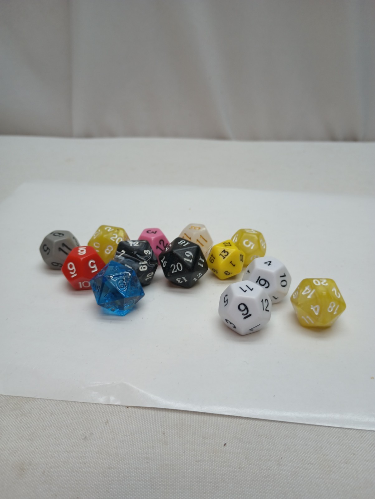 dungeons and dragons 13 Dice Lot