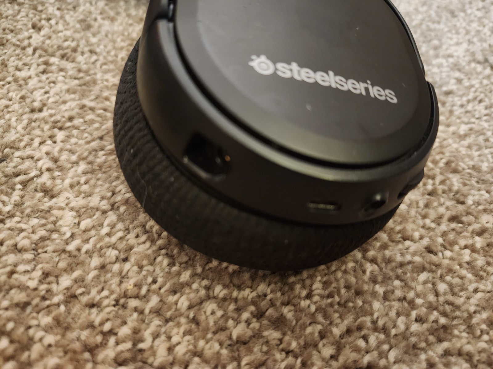 Steelseries Arctis Headphones