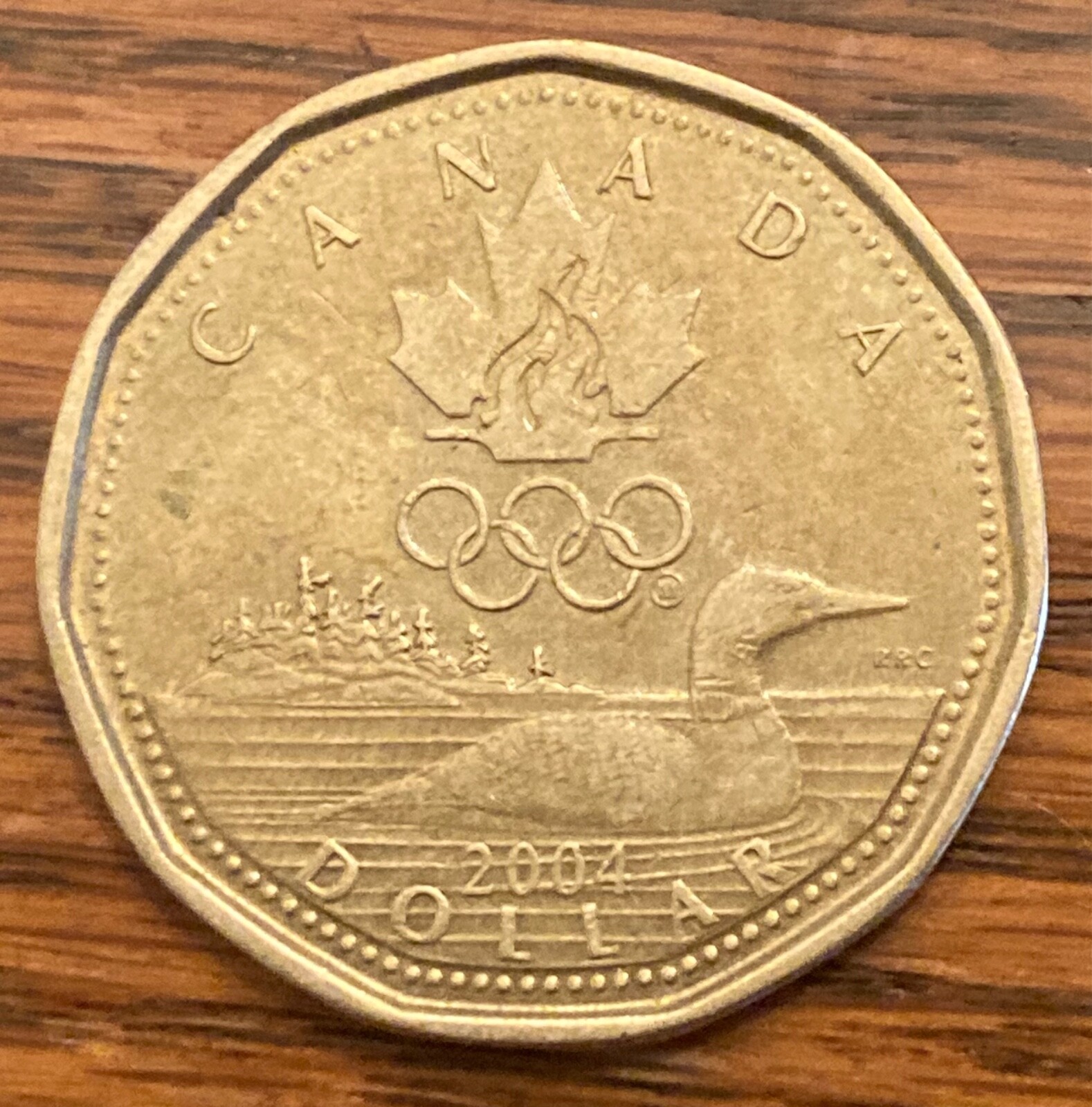 2004 Lucky Loonie Canada one dollar $1 loonie **75% off combined shipping**