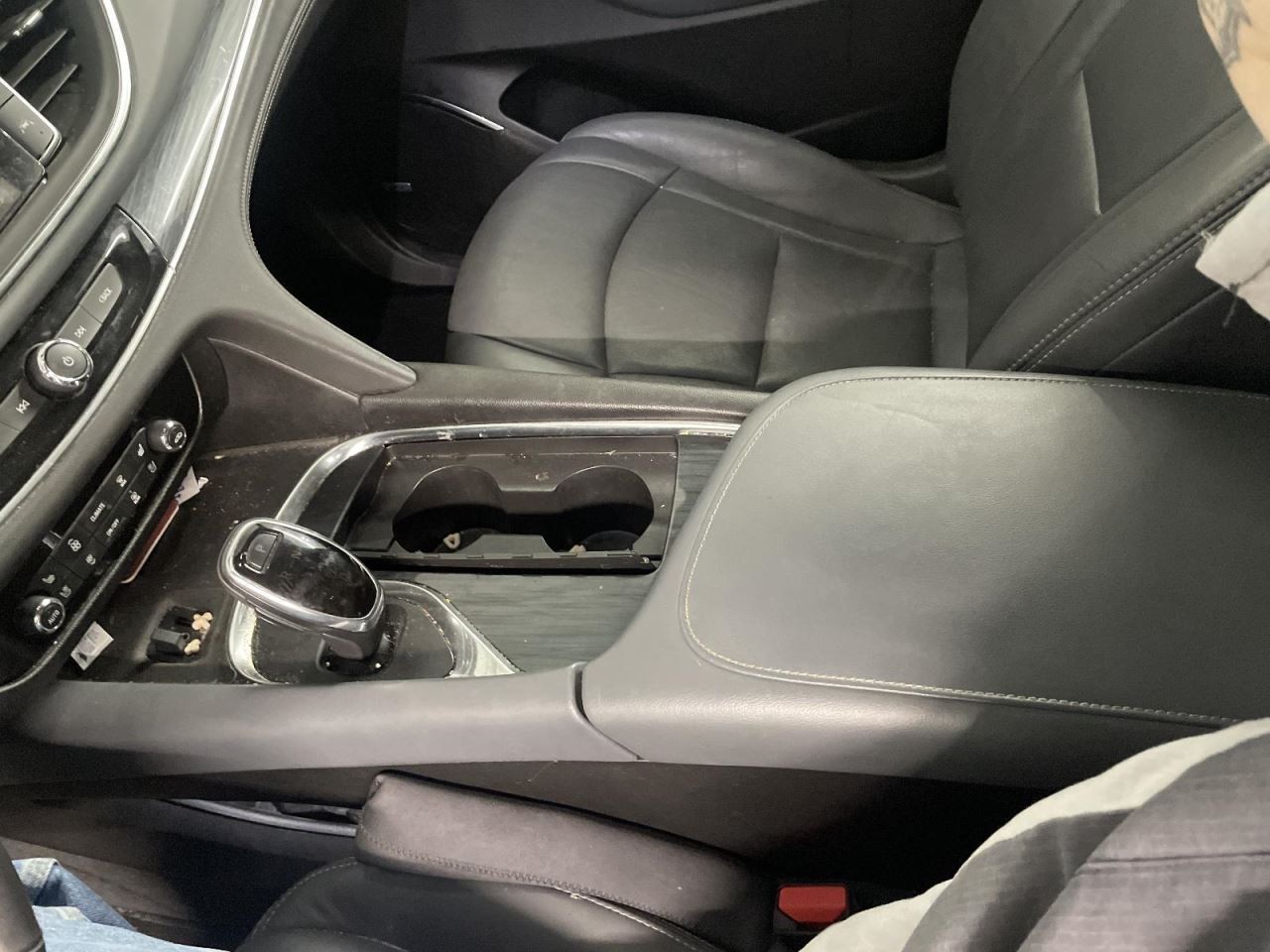 ENCLAVE 2018 Air Shutter 964498