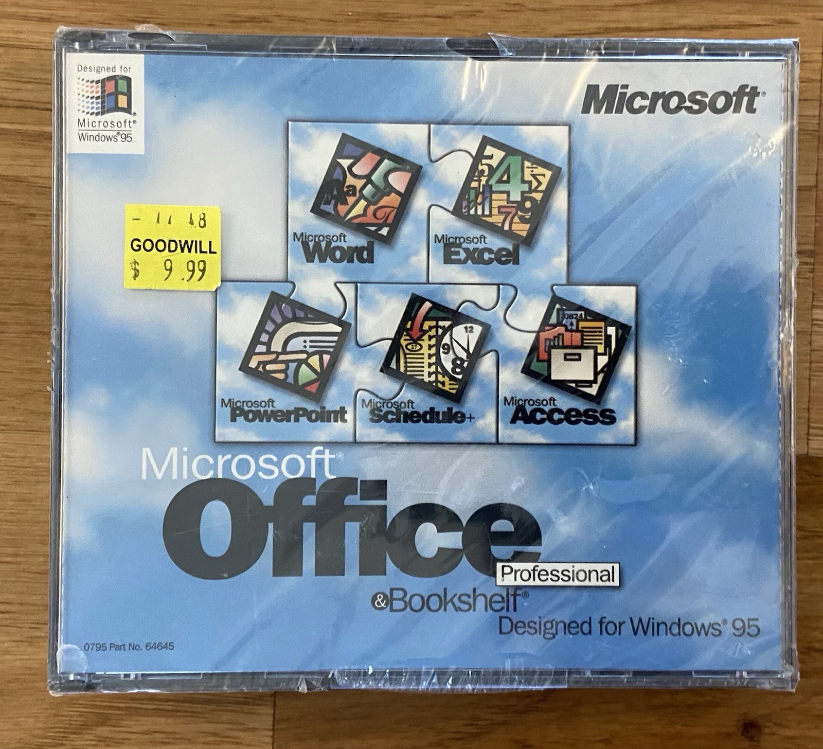 Microsoft Office & Bookshelf Designed for Windows 95 w CD and Key Sealed New