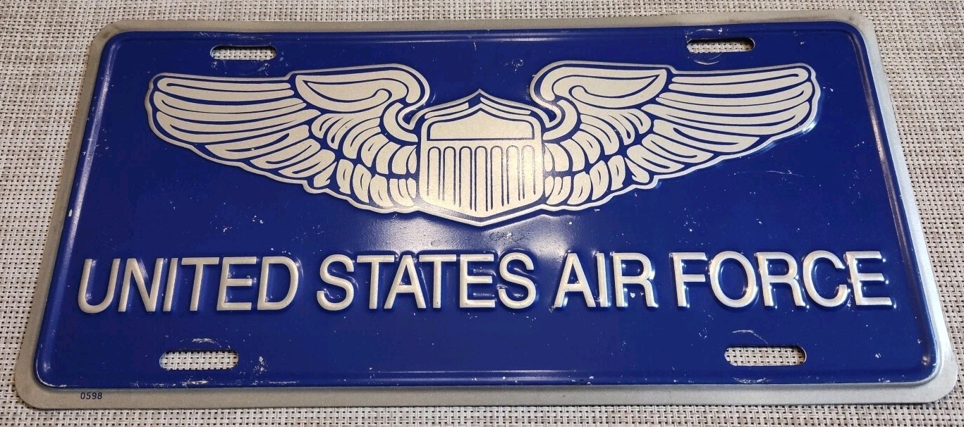 United States Air Force Blue SLV Wings 598 Metal License Plate Tag B38