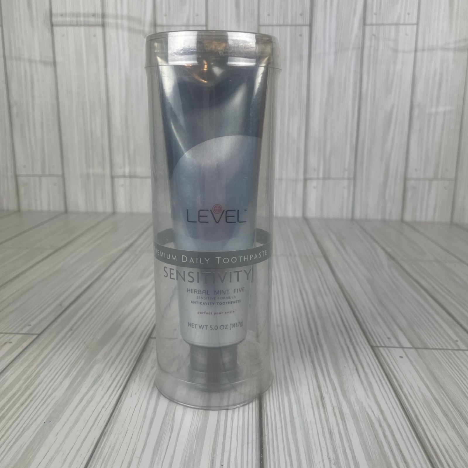 New Level Herbal Mint Five Premium Daily Toothpaste Sensitivity 5oz