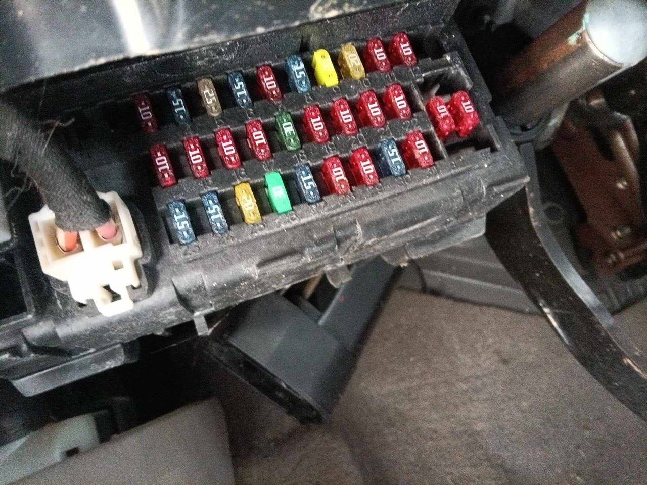 GRANDCHER 2002 Fuse Box Cabin 6653