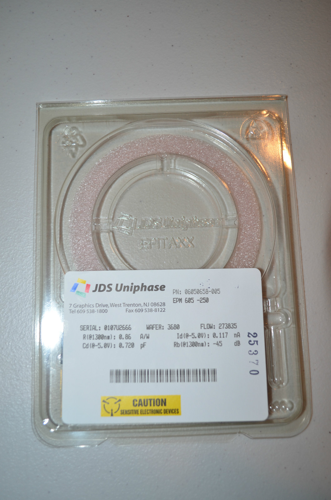 New JDSU C-Band, L-Band, Pass Band Low Leakage PIN Photodiodes EPM 605-250