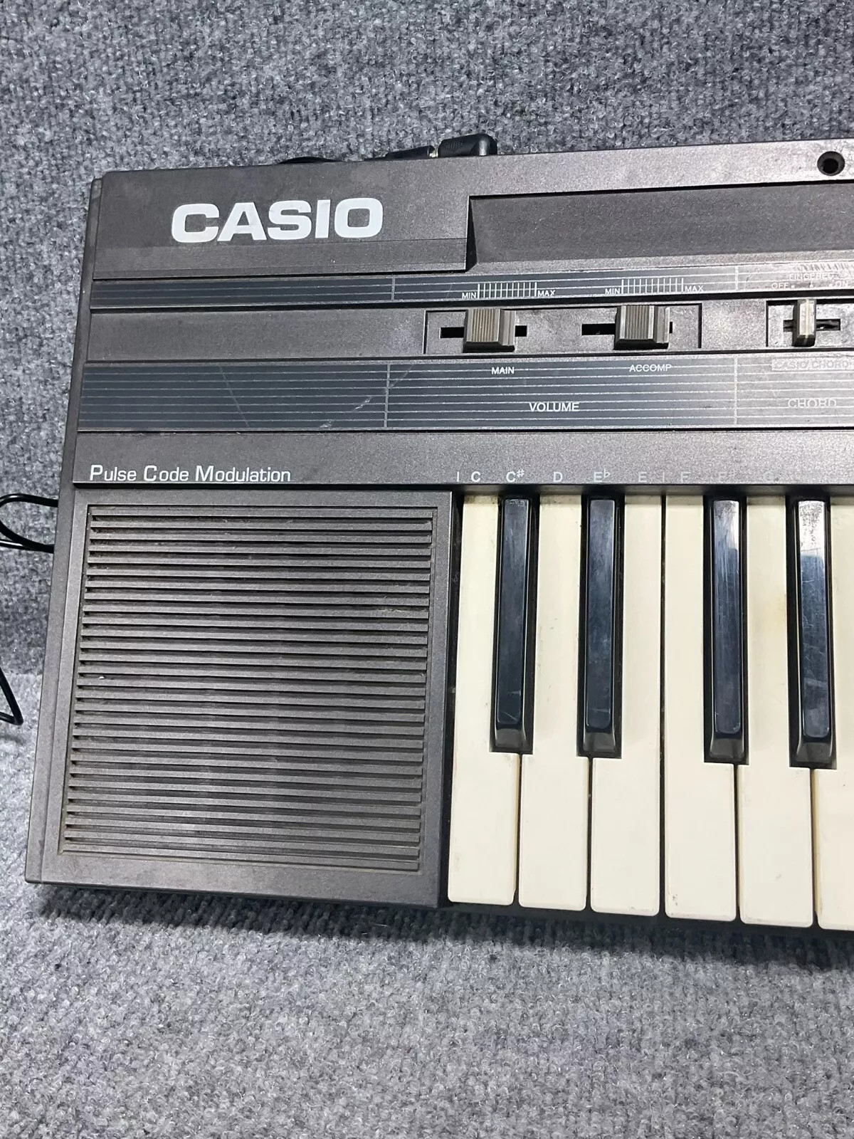 Casio CT-360 Casiotone PCM Synthesizer Keyboard Used