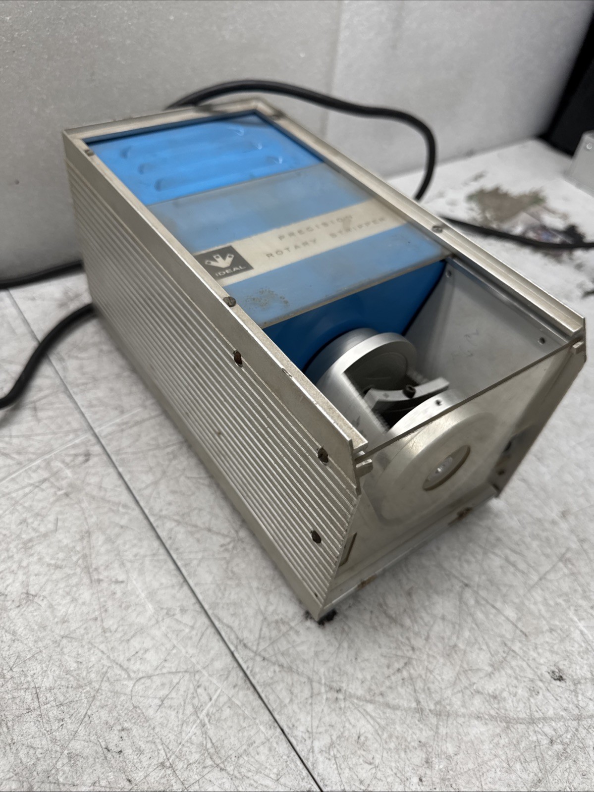 IDEAL precision rotary wire stripper 45-150 WORKING