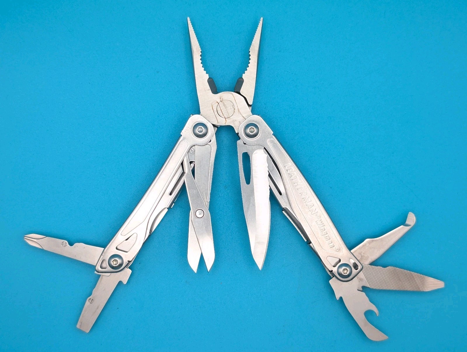 LEATHERMAN WINGMAN MULTI-TOOL! FAST SHIPPING!