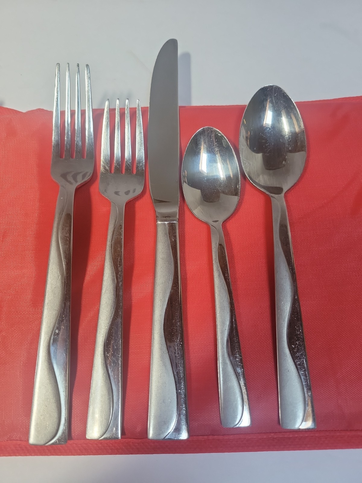 Cuisinart RIVERSIDE Frost Stainless Steel Flatware 5 Piece