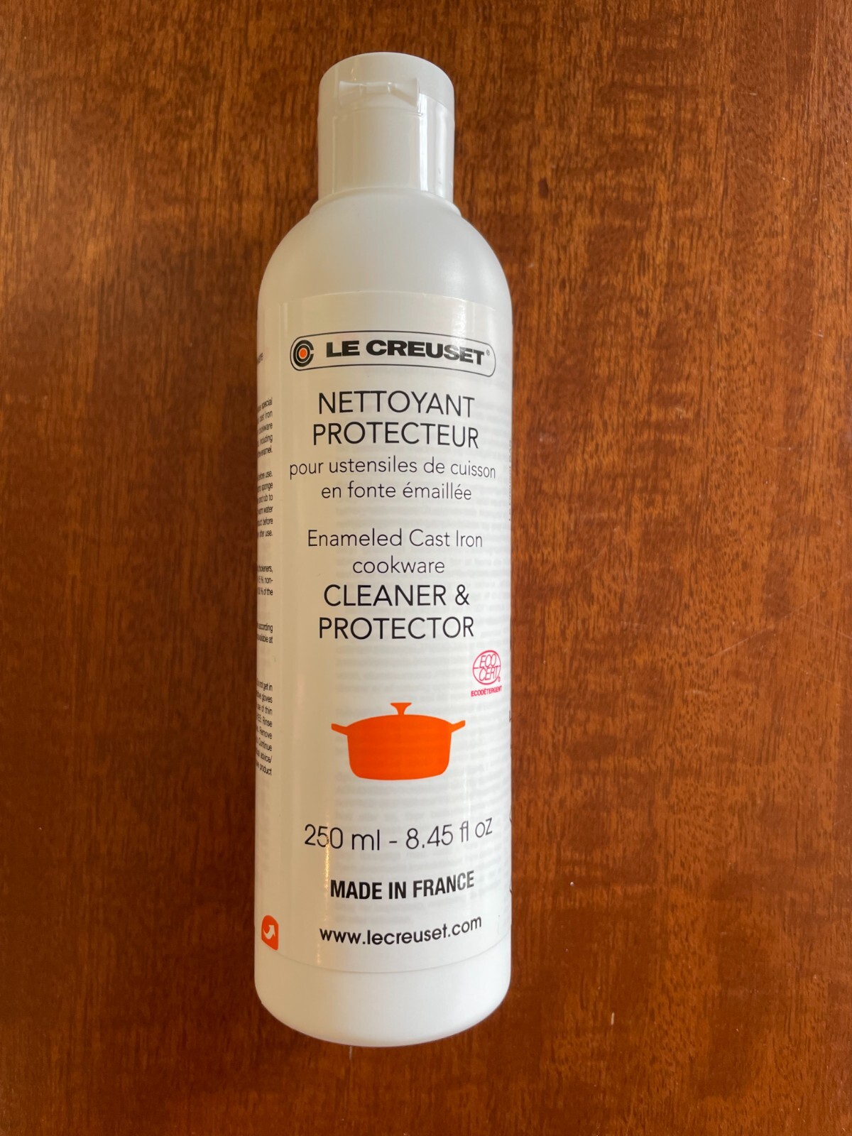 Le Creuset 8.5 oz Cast Iron Cookware Cleaner NEW