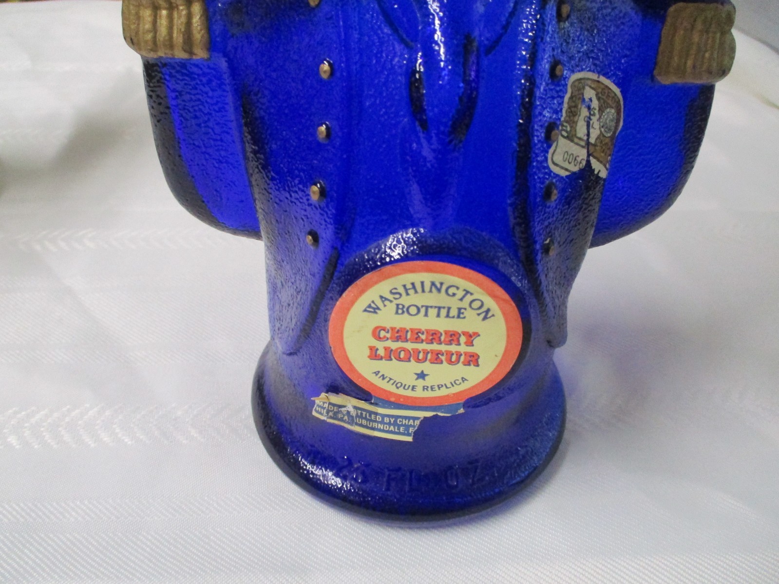 WASHINGTON CHERRY LIQUEUR BOTTLE
