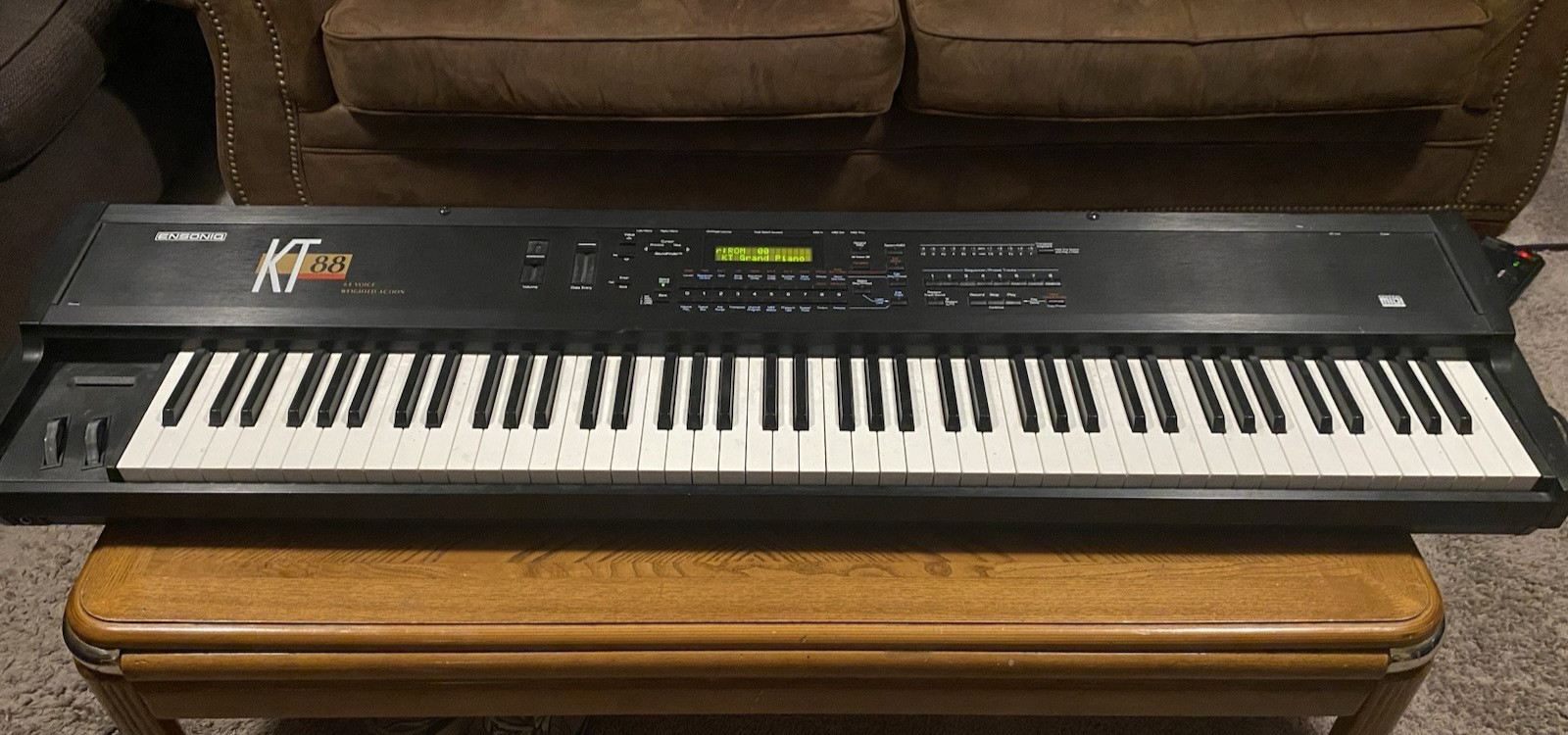 Ensoniq KT88 64 Voice Weighted Action Synthesizer! Great shape