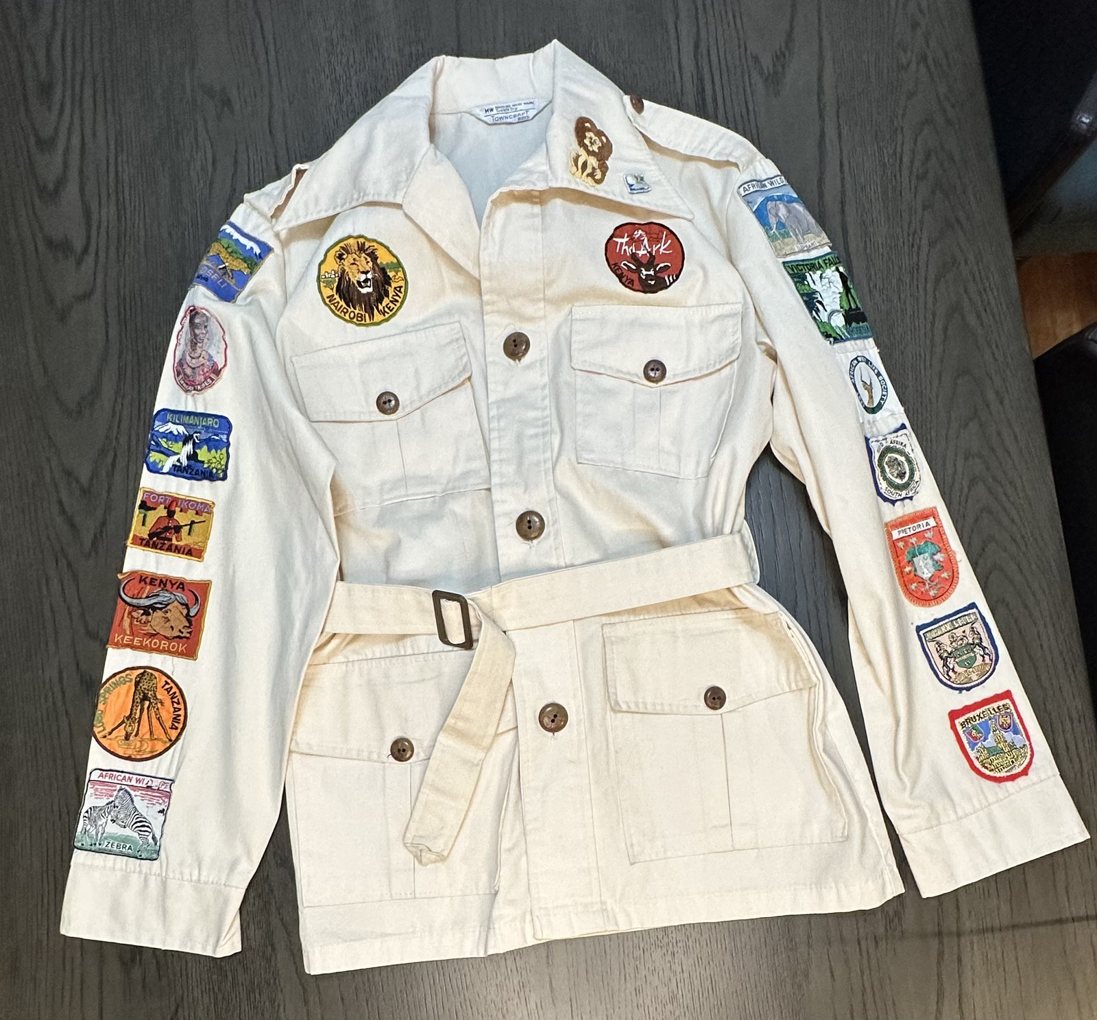 Vintage Safari Jacket 1970's with 18 Vintage African Patches Boys or Small Woman