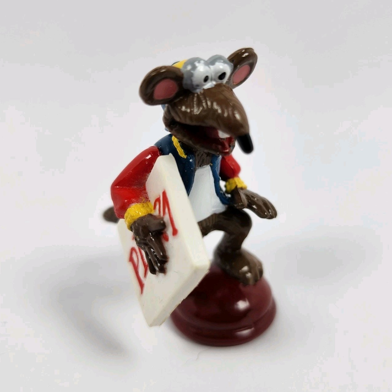 The Muppet Show Chess Set Replacement RIZZO RAT Pawn Piece w/RED Base