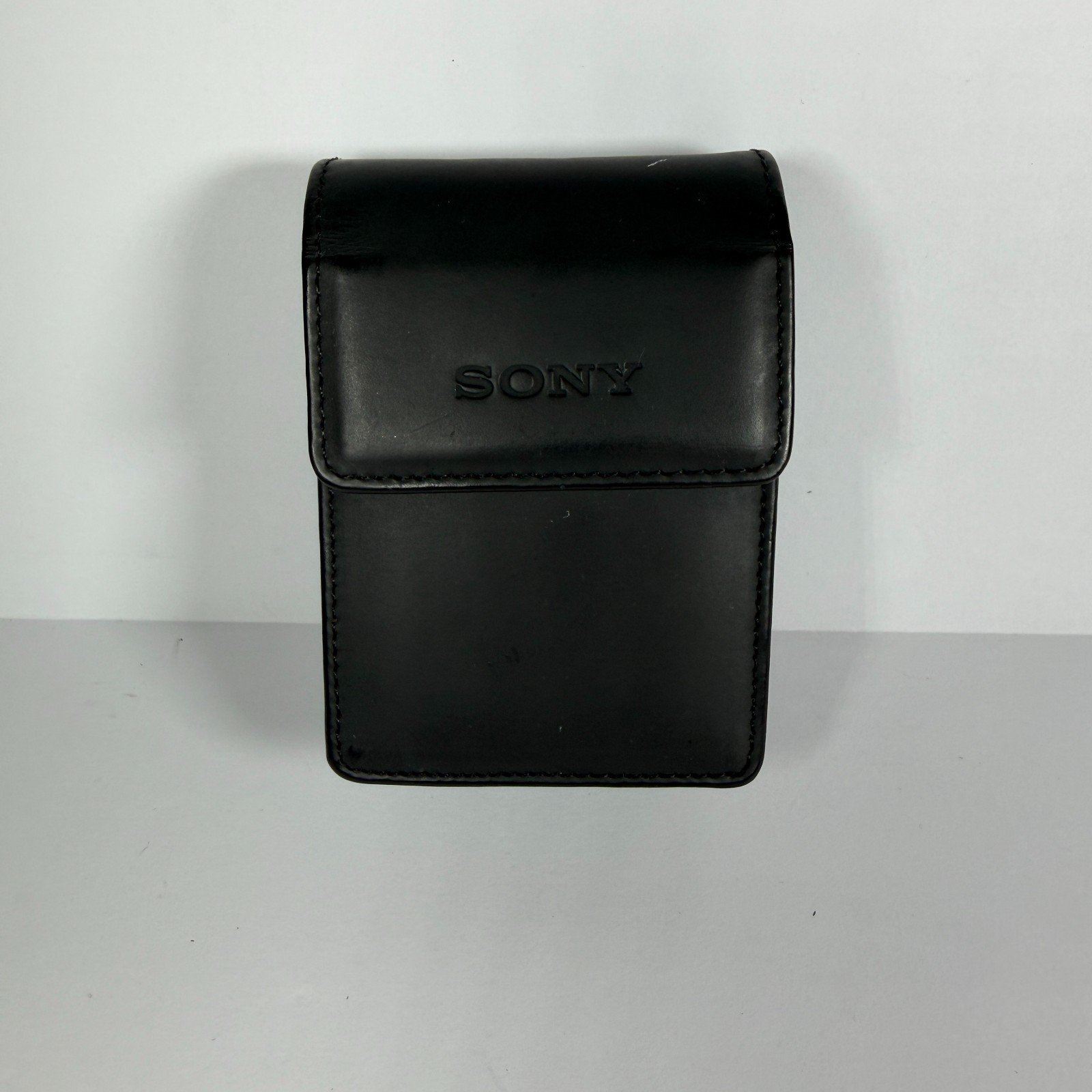 Sony Soft Genuine Leather Carrying Case for DSCT5/T9 Digital Cameras Case Used