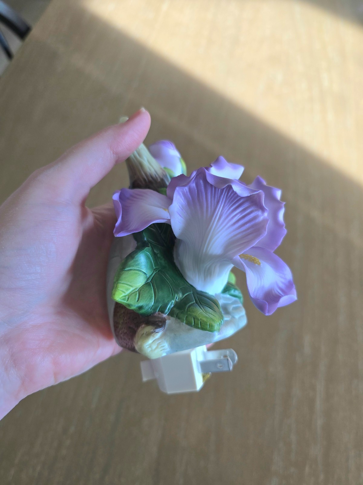 Vintage Porcelain Iris Flower Night Light, Tested Working, Original Box Gorgeous