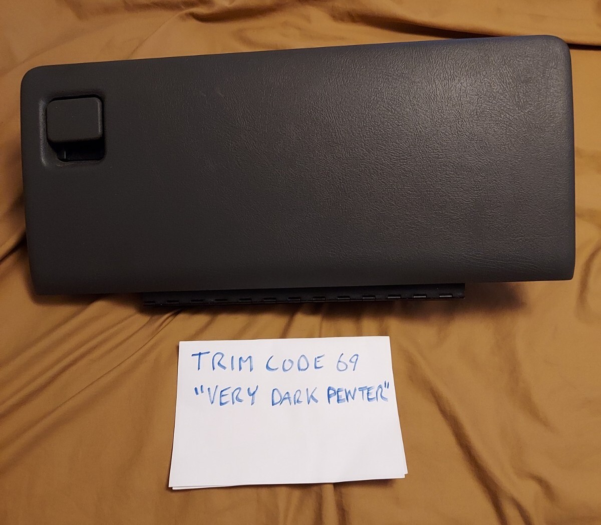 99-07 2003 2004 2005 2006 Silverado Sierra V.DARK PEWTER 69 Glove Box DOOR ONLY