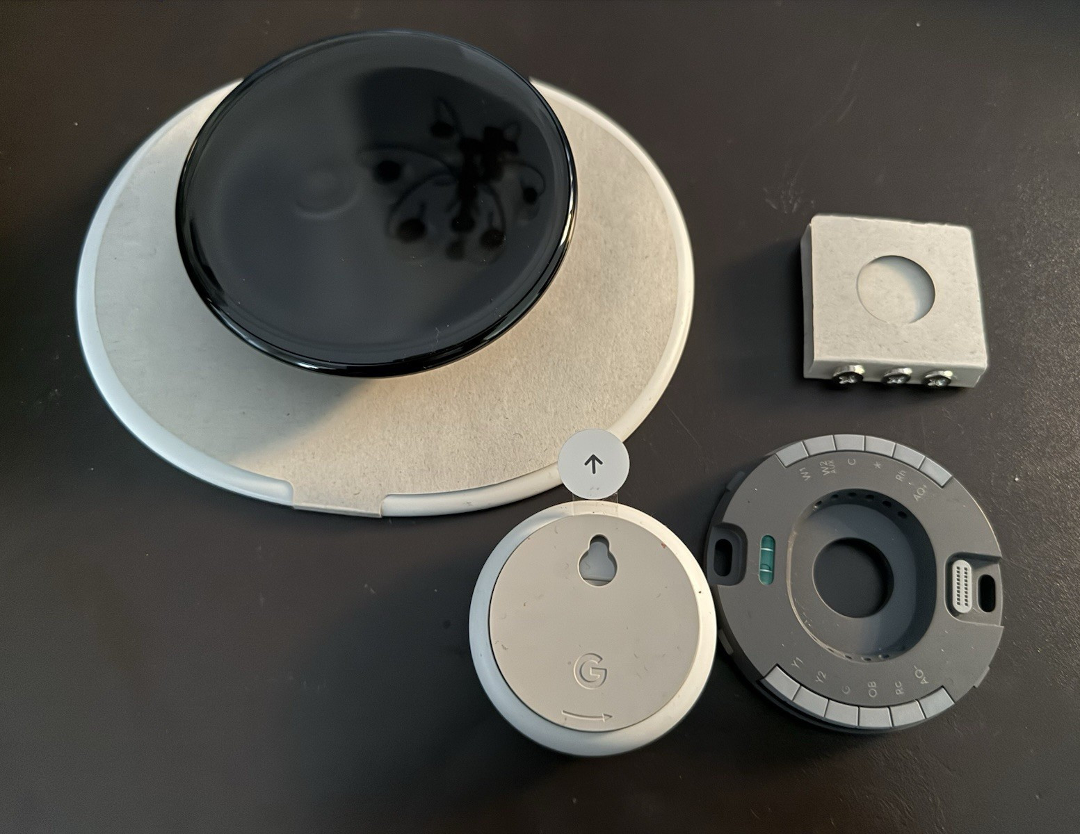 Google Nest Learning Thermostat (4th gen) + Nest Temperature Sensor (2nd gen)