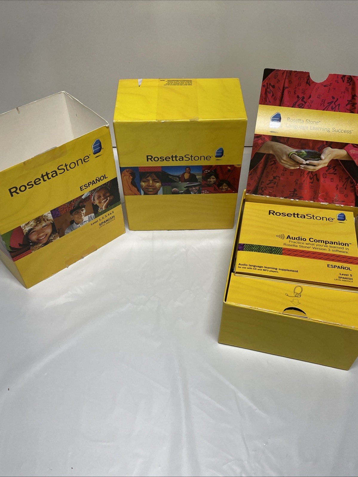 Rosetta Stone 3 Spanish (Latin America) Level 1-5 + Headset for PC, Mac /Version