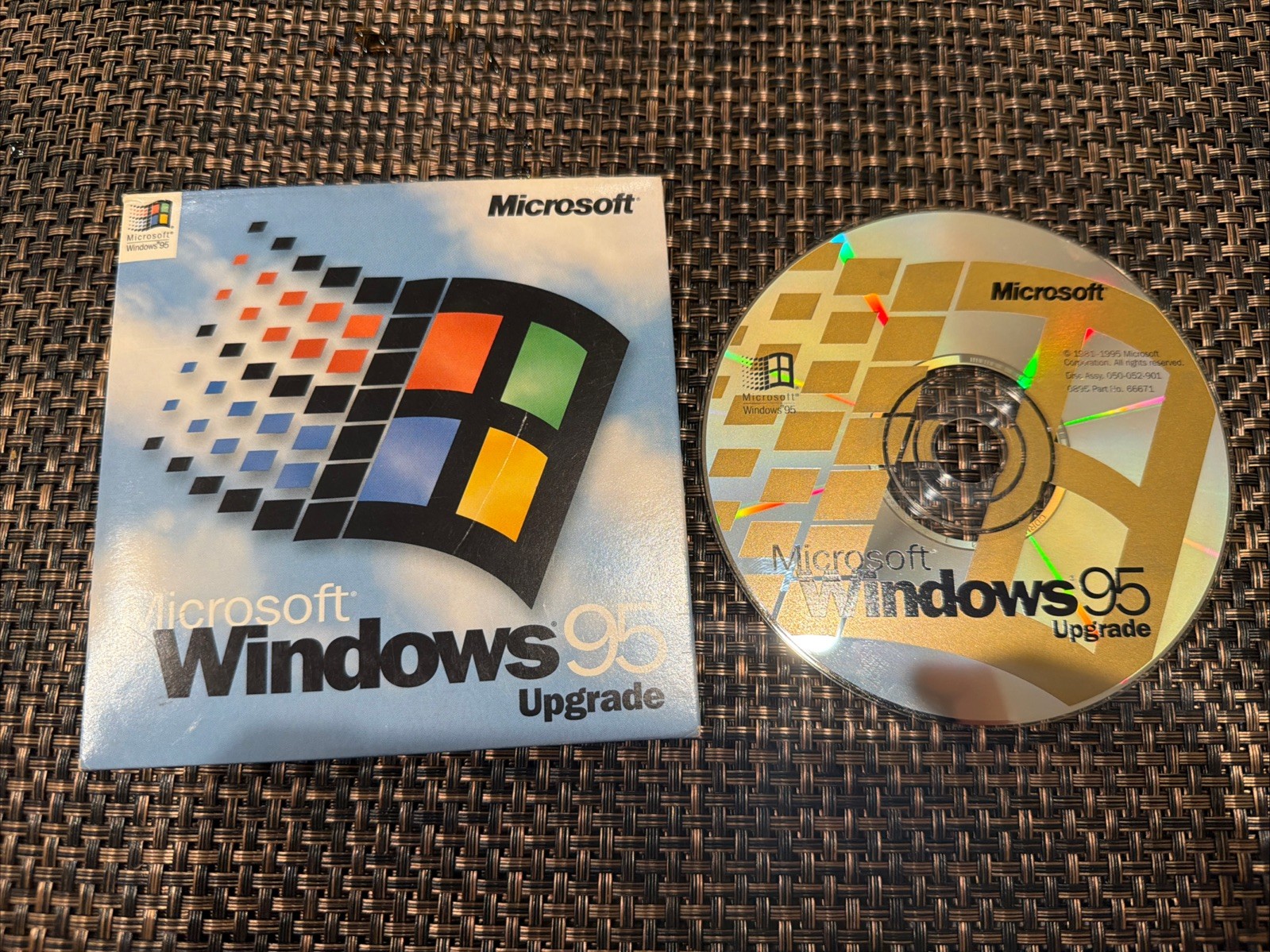 Windows 95 Upgrade Operating System OS WITH KEY CODE
