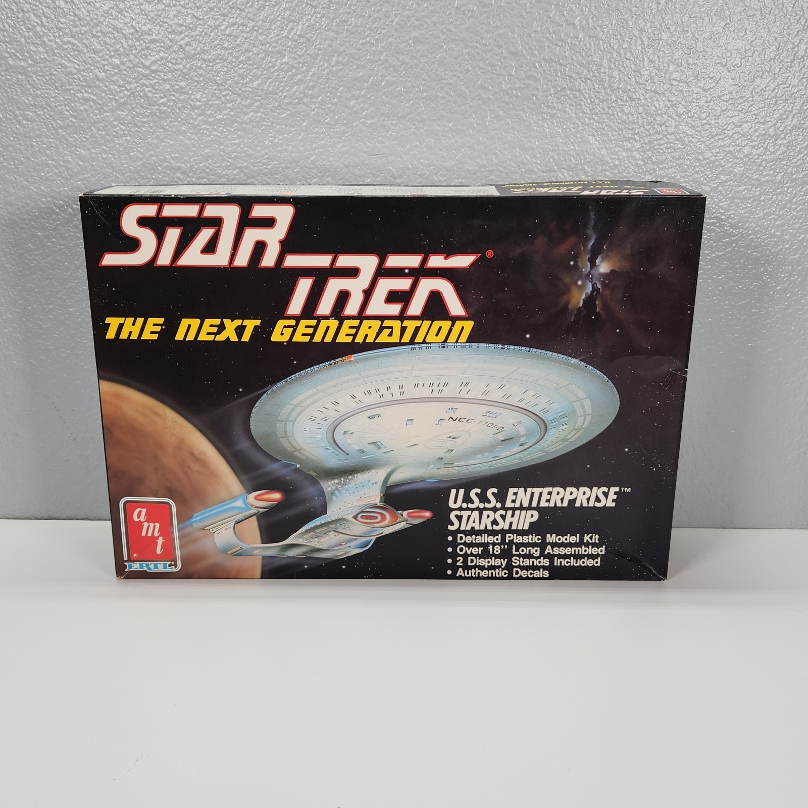 1988 AMT Ertl Star Trek The Next Generation USS Enterprise Model 6619 Open Box