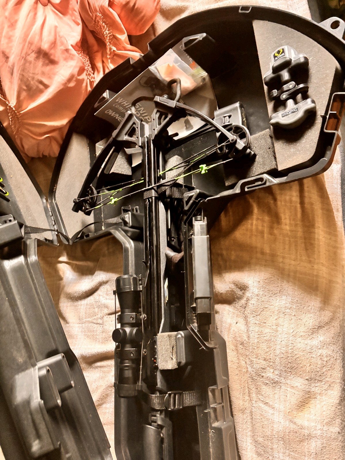 XForce Blade Crossbow with Arrows and Case Excellent Condition