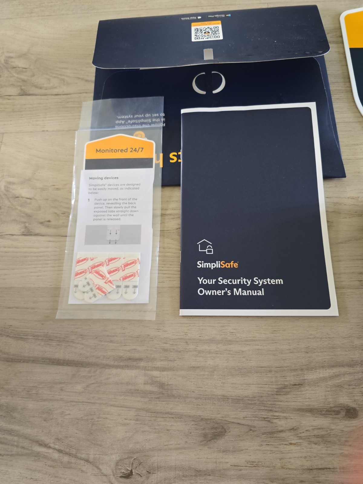 SimpliSafe Home Security Yard Sign With Stake