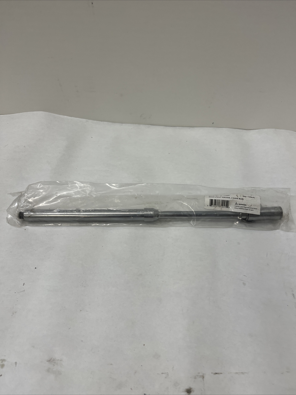 Xtra-Seal® - Straight-On Dual Foot Gauge 10 - 150psi Imported (17-1045C)
