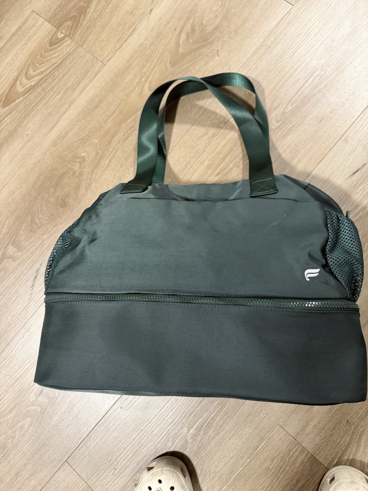 Fabletics Medium Blue Gym Bag w/ Shoe Compartment, Mesh Pockets, Zip Closure