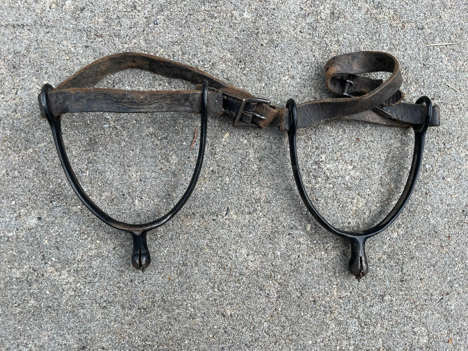 Pair (Set of 2) Western Leather / Metal Cowboy Spurs