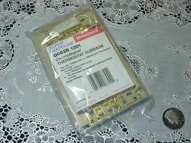HoneyWell Q682B1201 Chronotherm Thermostat Subbase, Heat-Off-Cool, Fan On-Auto.